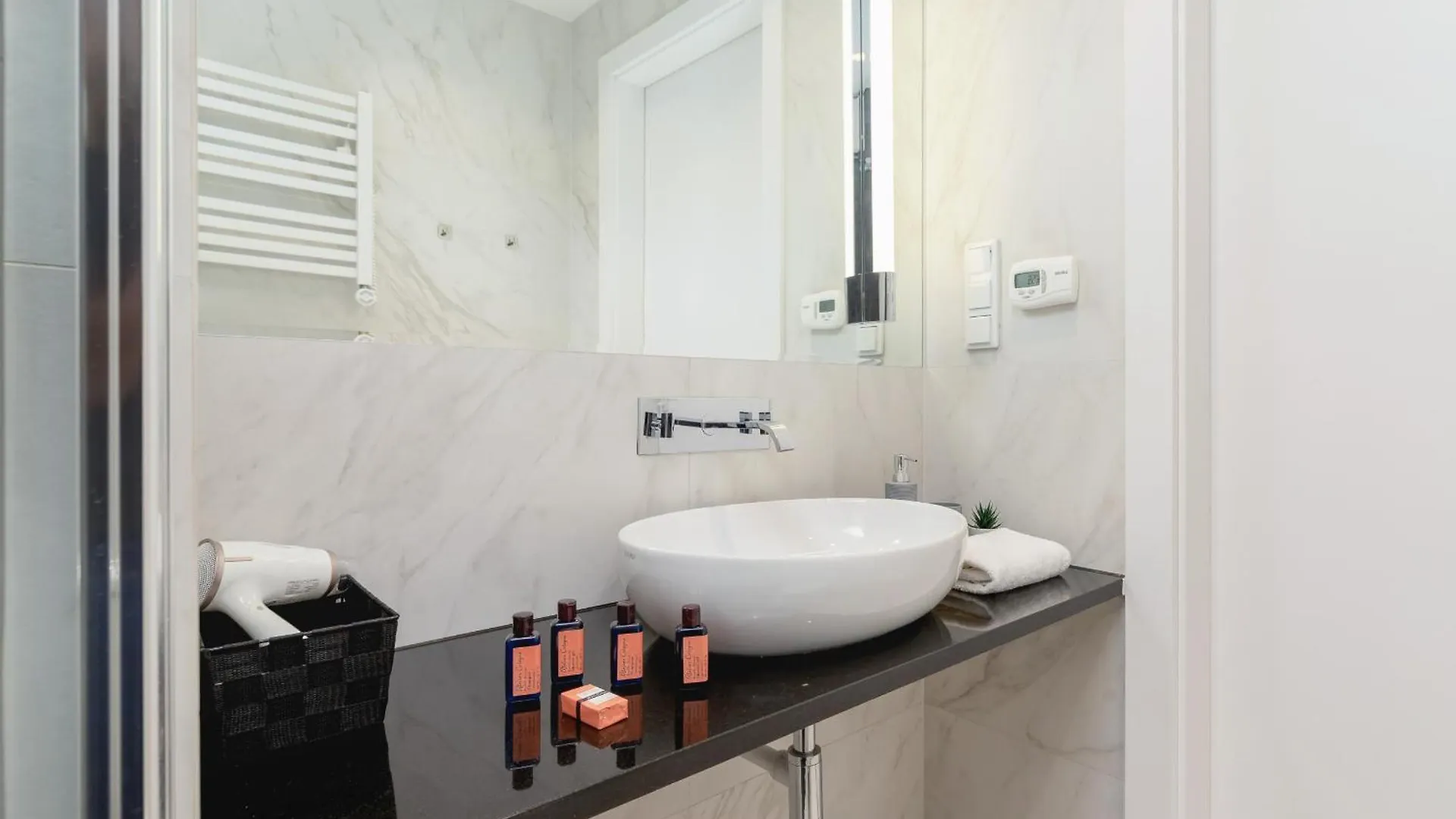 Modern Apartment Old Town Cracow By Noclegi Renters Kraków